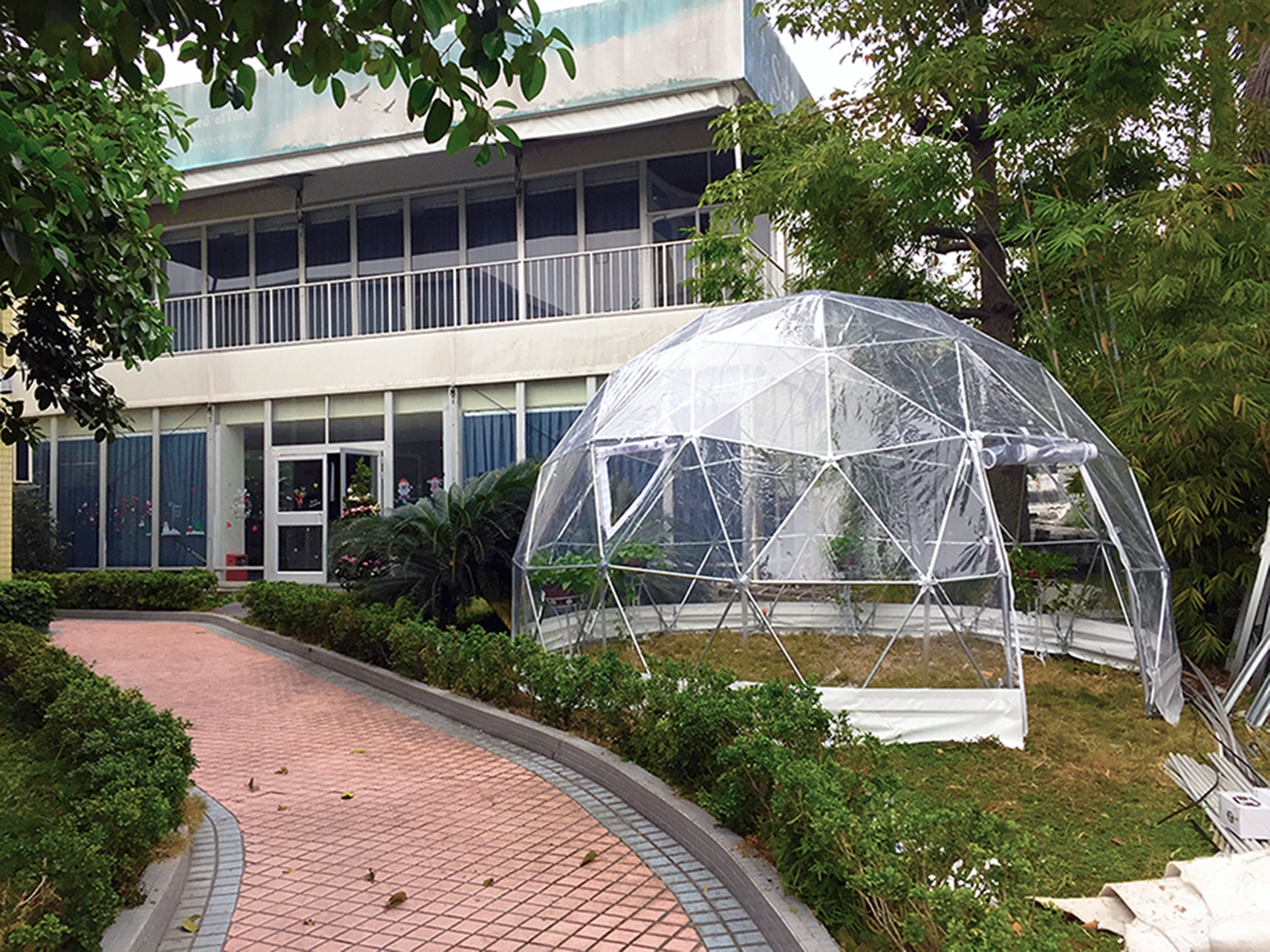 Beginner’s Guide to Setting up a Dome Tent!