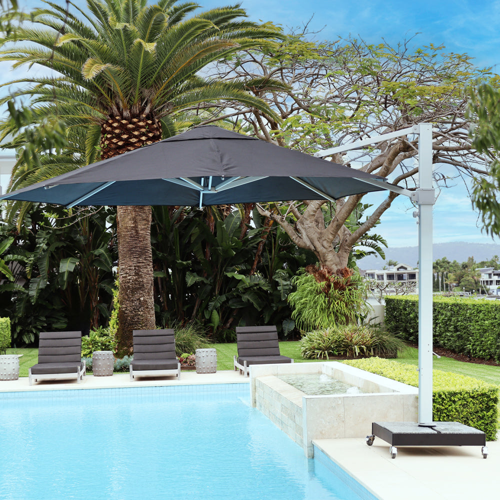 4m dia. Granada 120 Cantilever Octagonal | Umbrellas