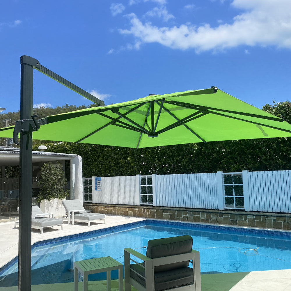 4m x 4m Custom Printed Granada 120 Cantilever Square | Umbrellas