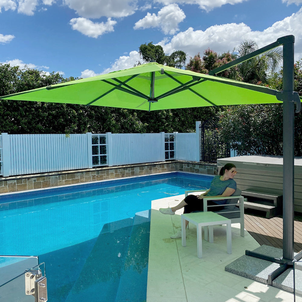 3.5m x 3.5m Granada 120 Cantilever Square | Umbrellas